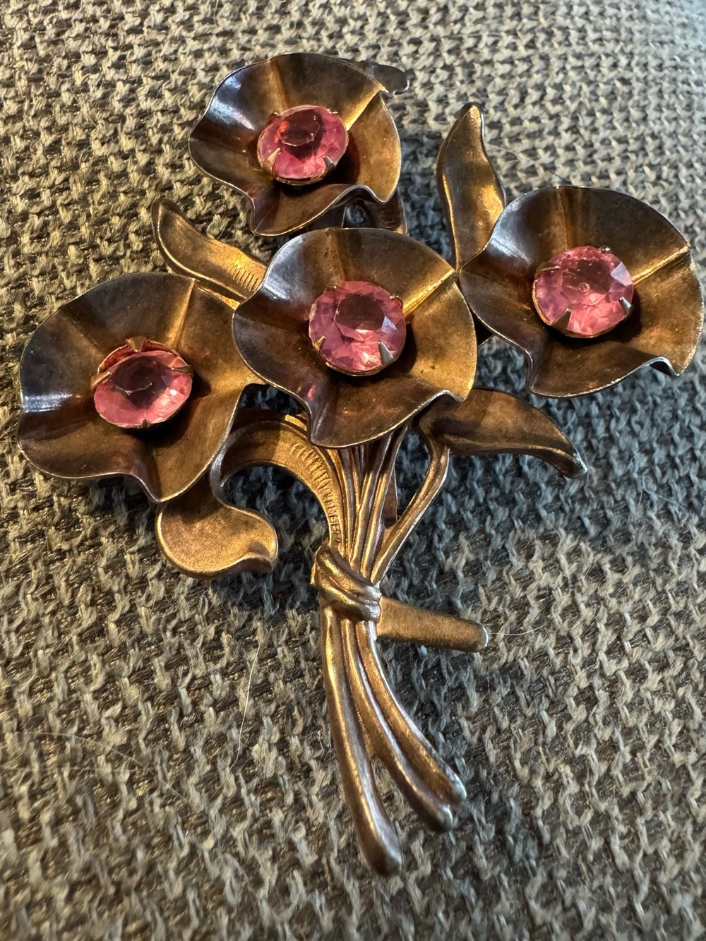 Vintage 1940s Style Pink Rhinestone Flower Bouquet Brooch Coppery Gold Tone Pin